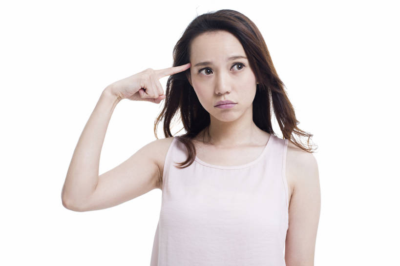 东方人,成年人,一个人,学生,横图,白天,留白,抠图,白色背景,正面,北京,中国,亚洲,仅一个年轻女性,仅一个女性,仅一个人,沮丧,休闲装,手势,站着,思考,表情,撅嘴,想,压力,斜视,摄影,灵感,悲伤,指着,伤心,难过,问题,情绪,东亚,悲哀,哀痛,悲戚,悲痛,迷惑,想法,年轻女性,女人,女性,亚洲人,中国人,年轻人,大学生,半身,彩图,影棚拍摄,打手势,闷闷不乐,好奇心,bj175