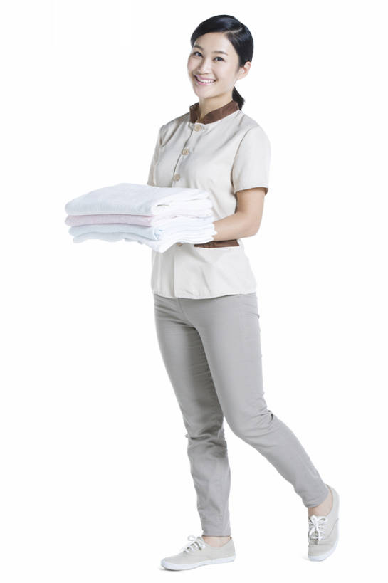 东方人,成年人,一个人,服务员,清洁工,笑,微笑,露齿笑,竖图,留白,抠图,白色背景,正面,制服,家务,快乐,幸福,信心,北京,中国,亚洲,仅一个年轻女性,仅一个女性,仅一个人,握,堆叠,劳动,工作,注视,干净,毛巾,观察,看,站着,职业,服务,握着,摄影,生活方式,观看,张开双腿,活动,察看,女仆,享乐,洗衣房,关注,清洁员,保洁员,东亚,保姆,仆人,清洁人员,责任,展开双腿,保母,年轻女性,女人,女性,亚洲人,中国人,年轻人,服务生,清洁工人,侍者,步行,捧着,清洗,洗涤,彩图,全身,影棚拍摄,欢乐,伸展双腿,家务劳动,bj175