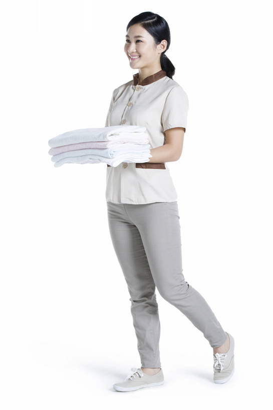 东方人,成年人,一个人,服务员,清洁工,笑,微笑,露齿笑,竖图,留白,抠图,白色背景,正面,制服,家务,快乐,幸福,信心,北京,中国,亚洲,仅一个年轻女性,仅一个女性,仅一个人,握,堆叠,劳动,工作,干净,毛巾,站着,职业,服务,握着,摄影,生活方式,张开双腿,活动,女仆,享乐,洗衣房,清洁员,保洁员,东亚,保姆,仆人,清洁人员,责任,展开双腿,保母,年轻女性,女人,女性,亚洲人,中国人,年轻人,服务生,清洁工人,侍者,步行,捧着,清洗,洗涤,彩图,全身,影棚拍摄,欢乐,伸展双腿,家务劳动,bj175