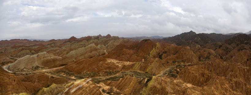 无人,横图,室外,白天,旅游,度假,美景,山,山脉,多云,标志建筑,地标,建筑,中国,亚洲,堆积,曲折,地形,景观,山坡,云,建筑群,云层,娱乐,建设,风景,天空,自然,享受,休闲,景色,放松,摄影,环境,风化,生态,干旱,贫瘠,自然风光,自然现象,干的,东亚,地貌,甘肃省,丹霞地貌,丝绸之路,张掖,坎坷,崎岖,地质学,风蚀,石化,风蚀地貌,岩石层,自然地理,荒地,岩石,彩图,旅行,地表形态,广角,bj175