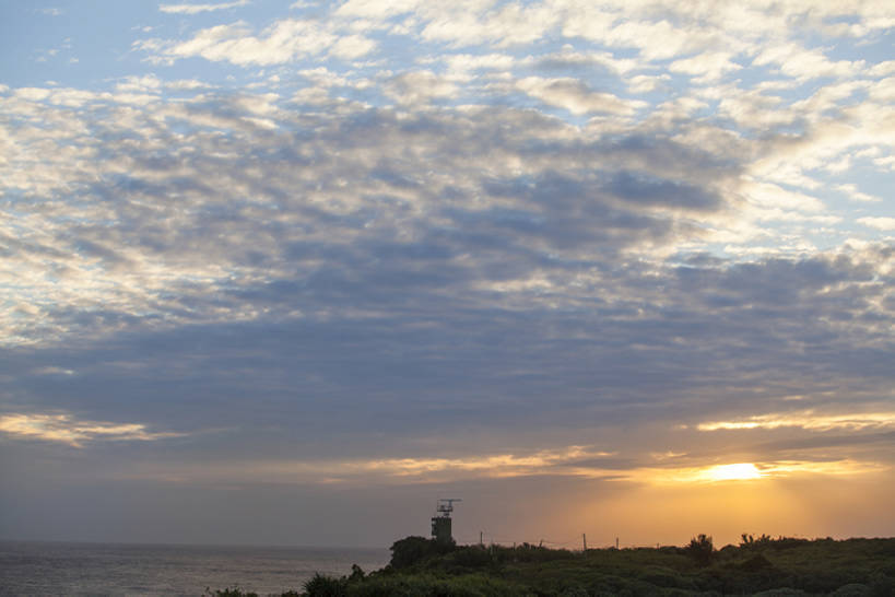 无人,公园,横图,室外,白天,旅游,度假,日出,海洋,美景,日落,水,太阳,标志建筑,地标,建筑,台湾,日光,中国,亚洲,岛,地平线,海岸线,景观,水平线,晚霞,霞光,云,落日,建筑群,云层,娱乐,建设,草,蓝色,风景,天空,自然,黄昏,享受,休闲,景色,彩霞,放松,摄影,宁静,环境,生态,自然风光,海景,东亚,台南,夕照,薄暮,暗礁,海滩,夕阳,彩图,旅行,傍晚,恒春半岛,金子,斜阳,广角,垦丁,猫鼻头,bj175