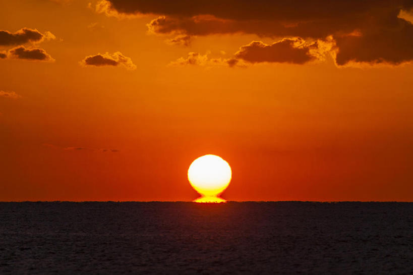 无人,横图,室外,背景,旅游,度假,日出,海洋,美景,日落,太阳,日本,地平线,地形,景观,水平线,娱乐,红色,风景,天空,自然,黄昏,享受,休闲,景色,放松,摄影,宁静,早晨,自然风光,地貌,罕见,荒僻,偏僻,偏远,遥远,科钦,冷僻,冒险,彩图,bj175