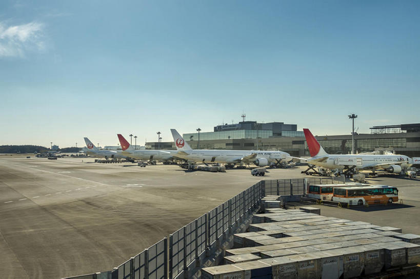 机场,横图,室外,白天,飞机,日本,巴士,千叶县,风景,天空,成田机场,bj175