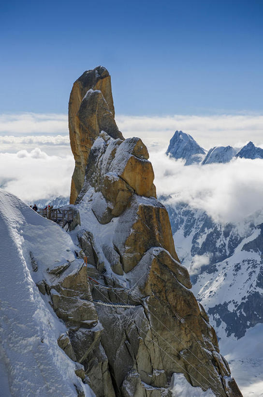 竖图,室外,白天,山,雪,雪山,法国,欧洲,云,风景,天空,自然,勃朗峰,岩石,bj175
