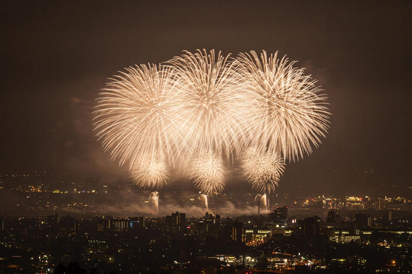 横图,室外,夜晚,爆炸,日本,亚洲,天空,焰火,夏天,东亚,本州,本州岛,日本国,中部地方,新潟,新潟县,bj175