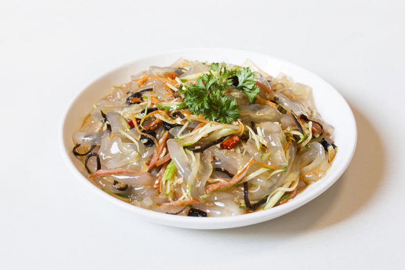 无人,横图,白色背景,胡萝卜,黄瓜,静物,中国,亚洲,熟食,美味,食品,饮品,木耳,饮食,食物,饮料,盘子,中国菜,摄影,凉菜,凉粉,黑木耳,膳食,可口,中国文化,东亚,健康食物,适口,彩图,影棚拍摄,装饰菜,bj175