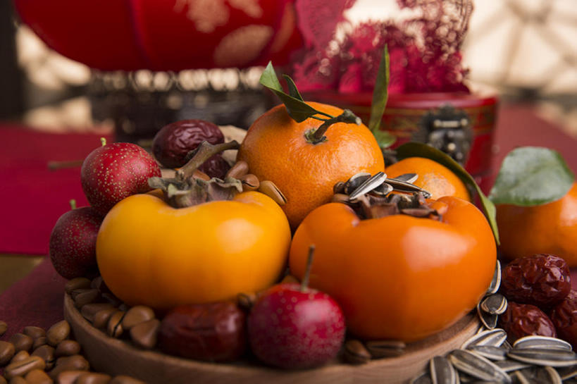 无人,横图,运气,柿子,静物,水果,中国,春节,亚洲,风俗,丰富,食品,古典,传统,松子,饮食,山楂,概念,山楂树,精神,摄影,仪式,中国文化,典礼,东亚,东亚文化,健康食物,葵花籽,元旦,红果,制度,葵花子,桔子,彩图,传统文化,胭脂果,枣糕,传统节日,bj175