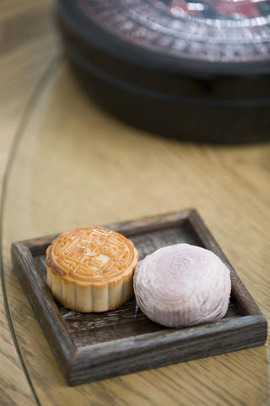 点心,月饼,无人,竖图,特写,烘焙,静物,北京,中国,中秋节,亚洲,节日,美味,食品,饮品,餐盘,传统,小吃,饮食,食物,饮料,甜食,摄影,可口,中国文化,东亚,酥皮糕点,东亚文化,适口,彩图,影棚拍摄,传统文化,传统节日