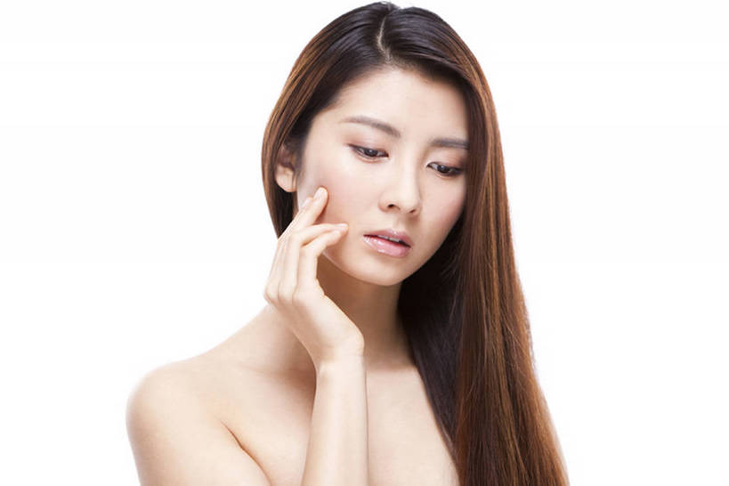 东方人,成年人,脸,头,脸颊,裸体,一个人,横图,特写,留白,白色背景,侧面,化妆,美容,北京,中国,亚洲,仅一个年轻女性,仅一个女性,仅一个人,护肤,发光,注视,干净,裸露,肩膀,白色,观察,看,保养,享受,休闲,健康,放松,活力,美女,保健,摄影,影棚,护发素,观看,光滑,察看,卫生,高雅,优美,简单,关爱,关注,清新,摄影棚,肖像,裸,东亚,纯净,养颜,美发用品,柔和,细腻,平滑,美化,完美,年轻女性,女人,女性,亚洲人,中国人,年轻人,头部,长发,脸部,脸蛋,面部,触摸,彩图,影棚拍摄,拍摄,SPA美容,魅力,美人,bj175