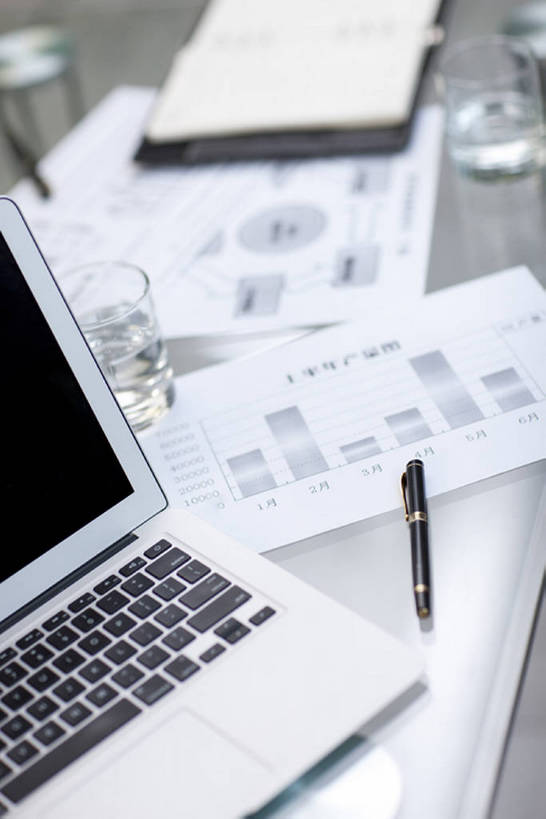 无人,办公室,竖图,室内,白天,商务,笔记本电脑,互联网,技术,静物,北京,中国,亚洲,图表,文件,办公用品,联系,现代,书桌,文具,学习用品,摄影,生长,技巧,文具用品,手艺,东亚,计划书,完成,无线电技术,技能,技艺,计算机,彩图,妙技,本领,好消息,财务报告,bj175