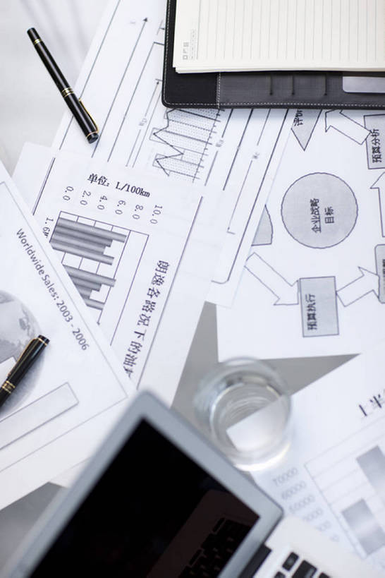 无人,办公室,竖图,俯视,室内,特写,白天,商务,笔记本电脑,技术,静物,北京,中国,亚洲,图表,文件,办公用品,联系,现代,书桌,文具,笔记本,学习用品,摄影,生长,技巧,文具用品,手艺,东亚,计划书,完成,技能,技艺,计算机,彩图,高角度拍摄,妙技,本领,好消息,财务报告,bj175