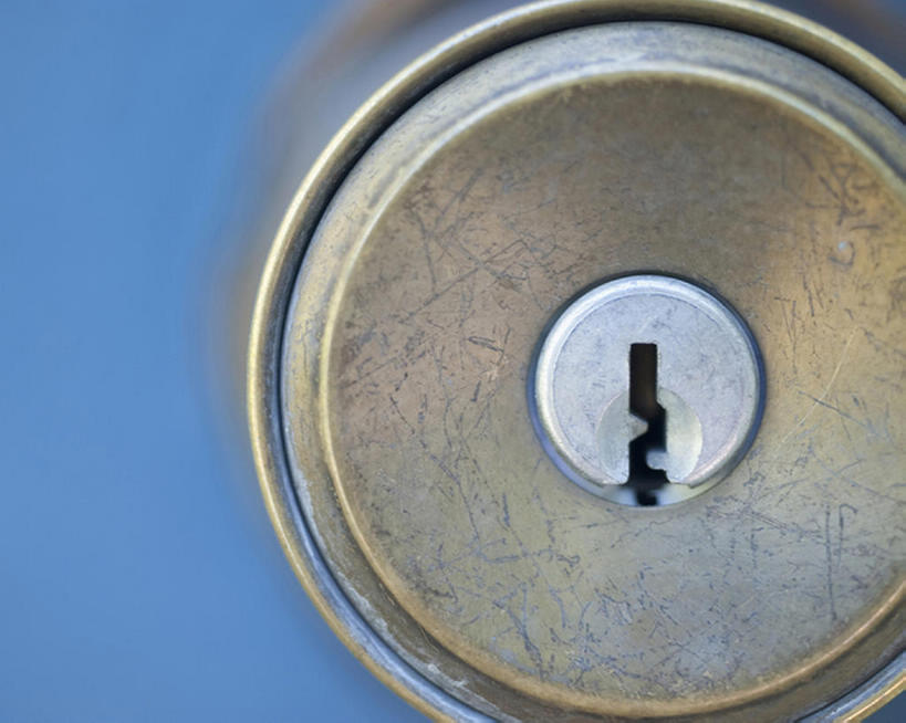 无人,横图,特写,安全,门,静物,美国,堆积,蓝色背景,金属,门环,锁,门把手,摄影,保护,部分,门把,黄铜,风化,锁眼,犹他,盐湖城,风蚀,石化,风蚀地貌,岩石层,岩石,彩图,bj175