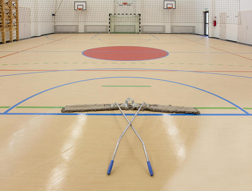 无人,学校,教学楼,体育馆,运动场,横图,室内,留白,运动,欧洲,爱沙尼亚,工具,器材,扫帚,篮球场,球场,教育,体育场,校园,拖把,物品,清洁,教室,摄影,打扫,清理,卫生,保洁,掸子,器具,东欧,运动馆,彩图,教学大楼,bj175