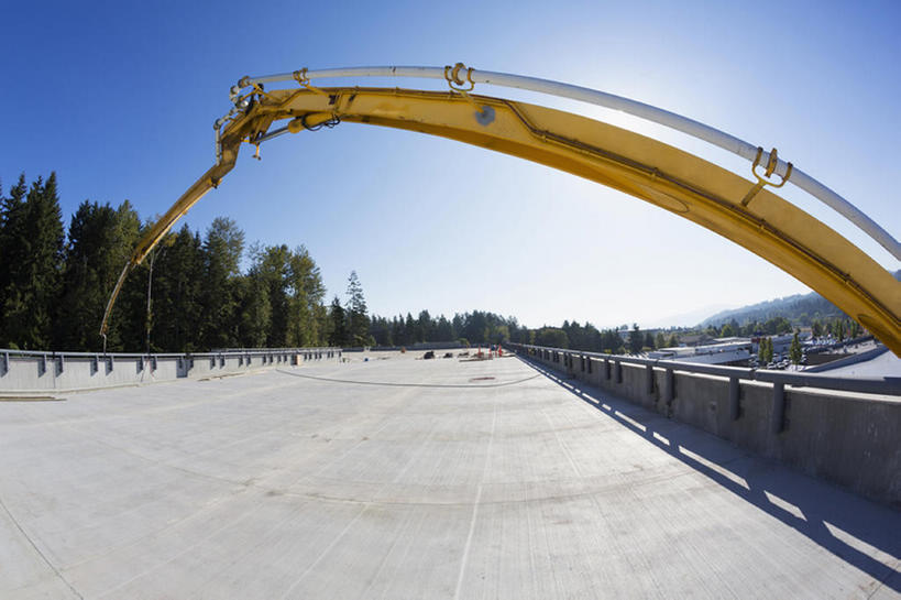 无人,停车场,横图,室外,白天,留白,鱼眼镜头,建筑业,技术,建筑,路,美国,器材,混凝土,设备,施工,蓝天,建筑工地,交通工具,机械,工业,摄影,工程,北美,载具,美洲,建筑材料,工作车,施工车,仙鹤,彩图,bj175