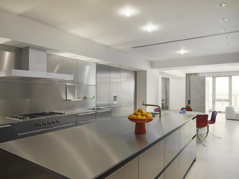 无人,家庭,横图,室内,吃饭,奢侈,时尚,厨房,窗户,柜子,桌子,水果,椅子,中国,亚洲,一排,整齐,烤炉,饭厅,灶台,公寓,豪华,干净,现代,布置,灯,排列,装饰物,碗,打开,温暖,温馨,一家人,财富,摄影,电灯,华丽,样板房,照亮,和睦,高雅,简单,开启,队列,华贵,抽油烟机,东亚,健康食物,富丽,华美,设计,烹调用具,彩图,融洽,华侈,奢华,上层阶级,bj175