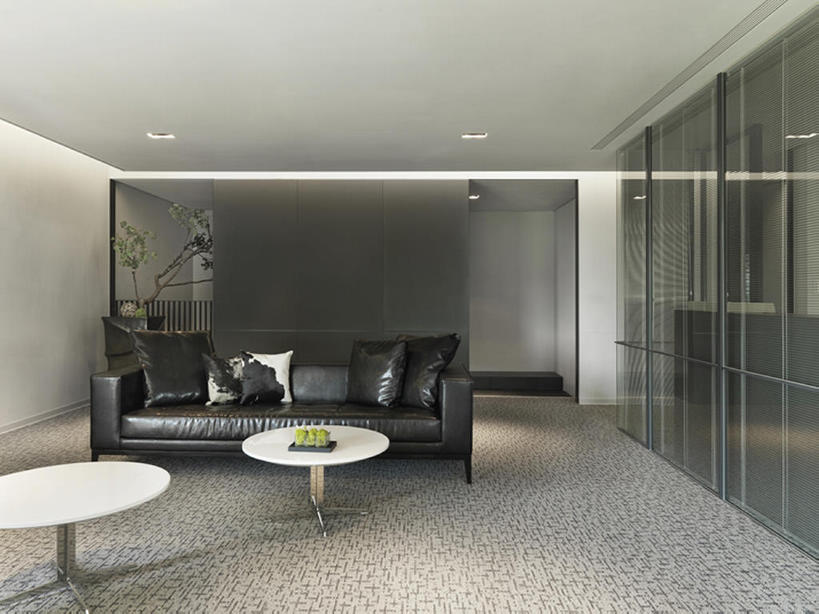 无人,办公室,横图,室内,白天,商务,时尚,沙发,玻璃,一排,整齐,茶几,干净,现代,大厅,座位,排列,枕头,摄影,风格,队列,等候室,彩图,bj175