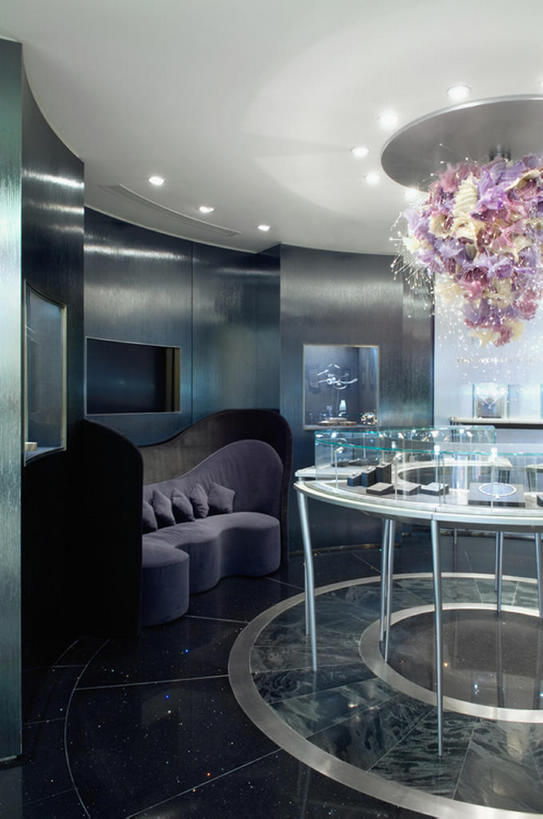 无人,商店,竖图,室内,商务,时尚,消费,沙发,建筑,珠宝,台湾,一排,整齐,装饰,干净,现代,布置,建筑物,排列,装饰物,零售,摄影,风格,队列,华贵,珠宝店,台北,陈列柜,陈列室,设计,彩图,当代,bj175