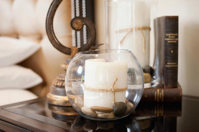 无人,横图,室内,蜡烛,玻璃,烛台,干净,床头柜,摄影,生活方式,高雅,住房,风格,华贵,房地产,古典风格,彩图,bj175